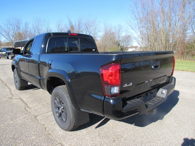 2022 Toyota Tacoma SR5 Access Cab V6 6AT 4WD in Cleveland